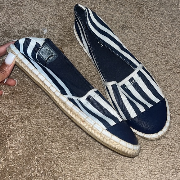 Nautica Espadrilles - Picture 2 of 5